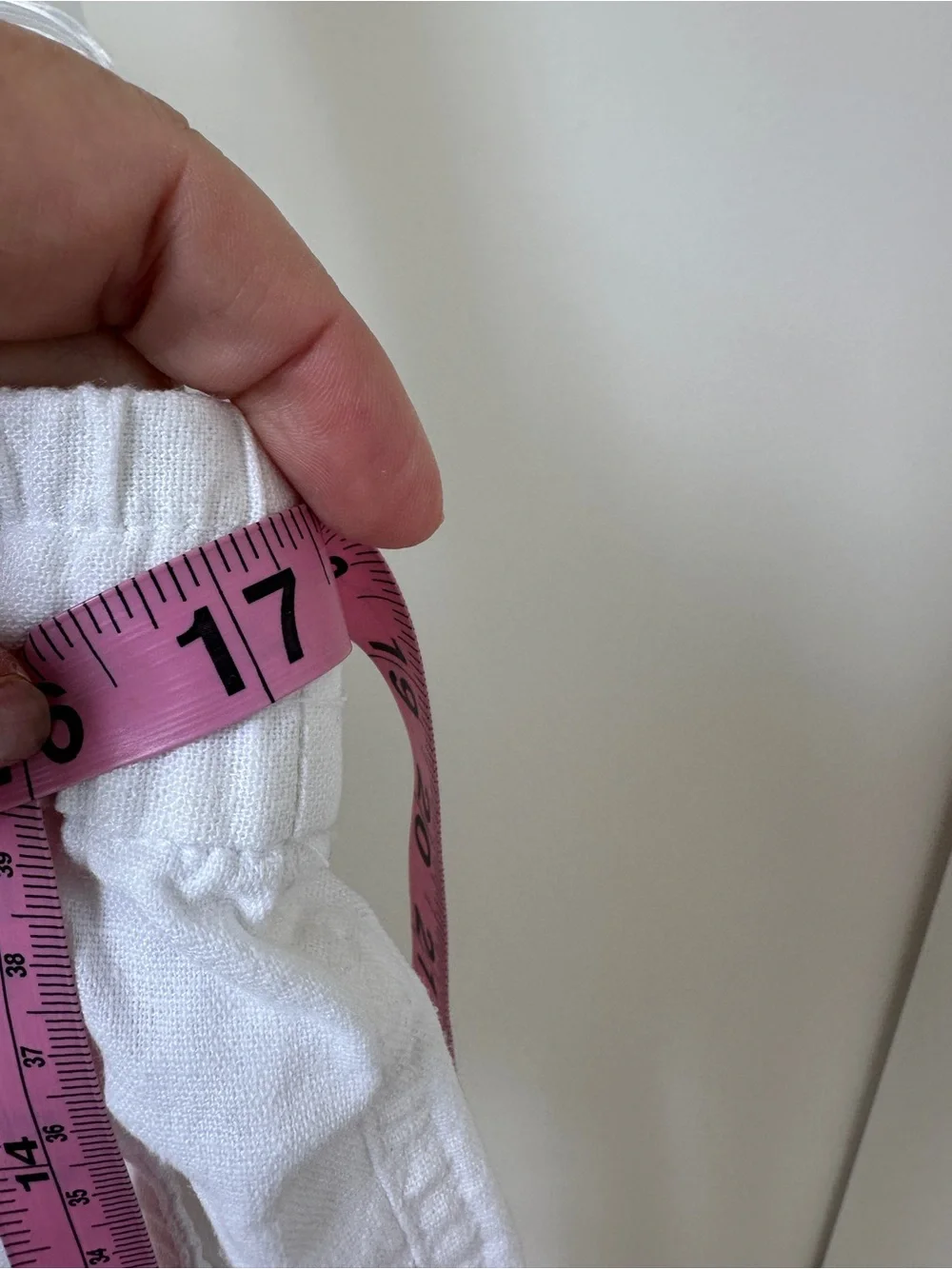 Old Navy White Drawstring Linen Blend 4” Shorts Size Large